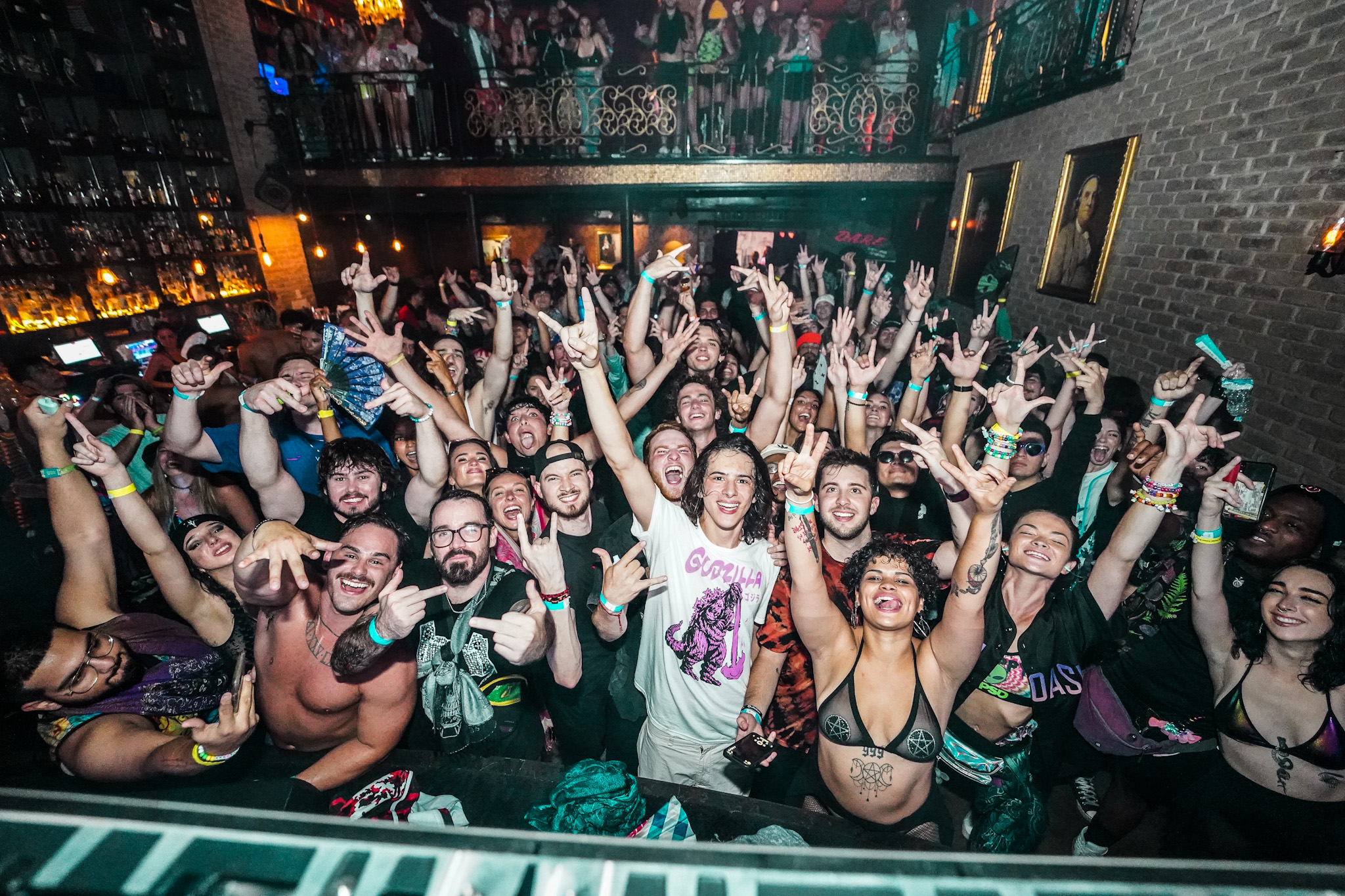 OneVibe Crowd